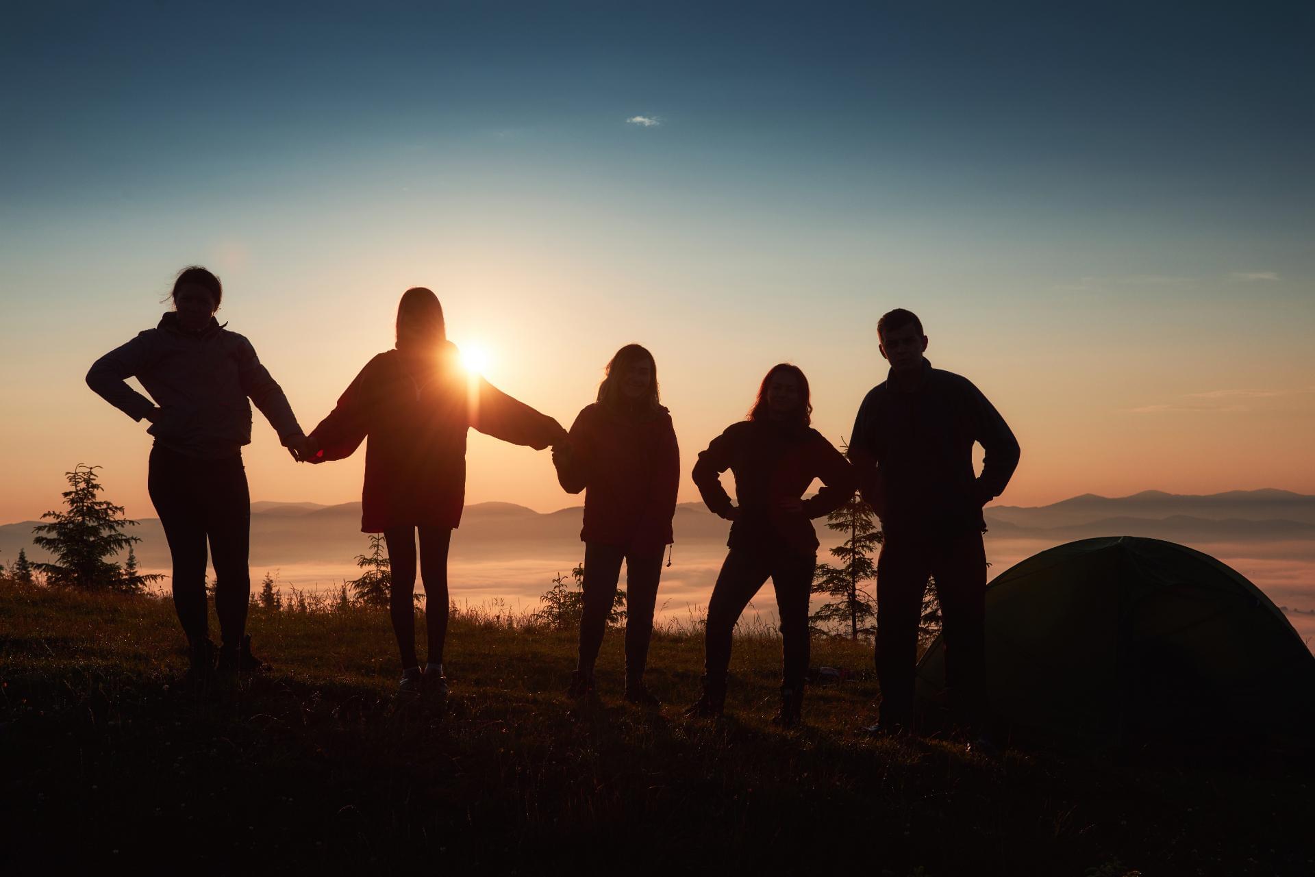 Grup d'amics a la naturalesa